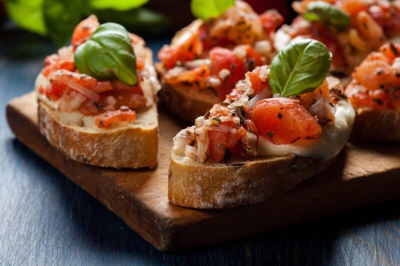 Tomaten-Basilikum-Bruschetta