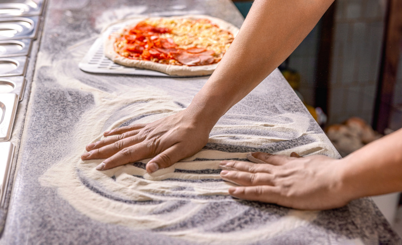 Selbst gemachte Pizza