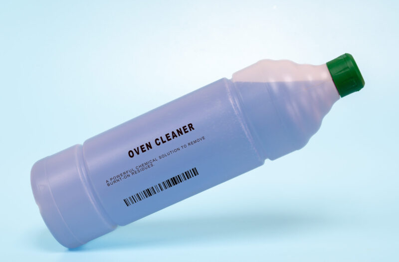 Reinigungsspray für Ofen und Grill